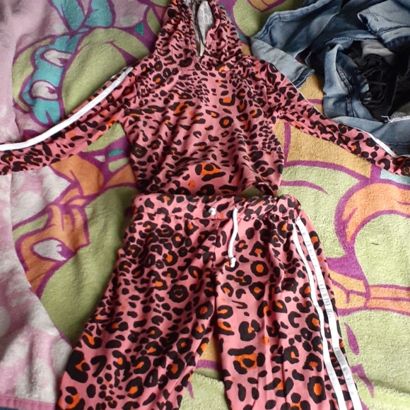 Other - Two piece set